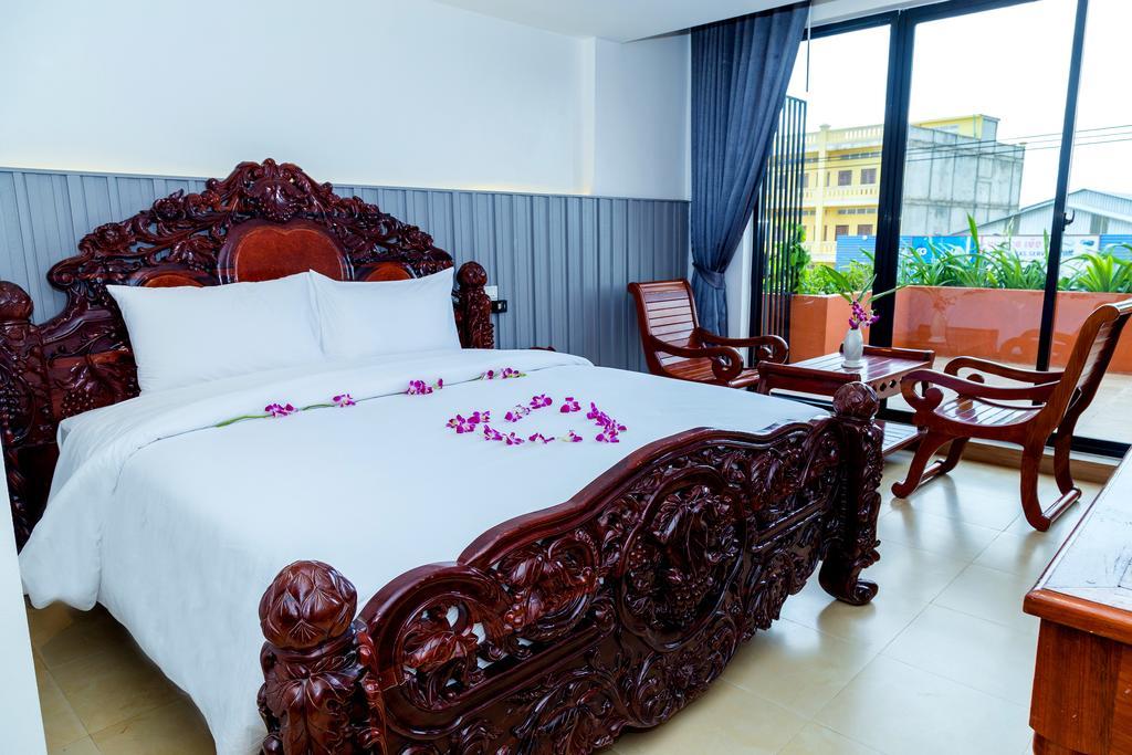 Ly Heng Chhay Hotel Paôy Pêt Екстериор снимка