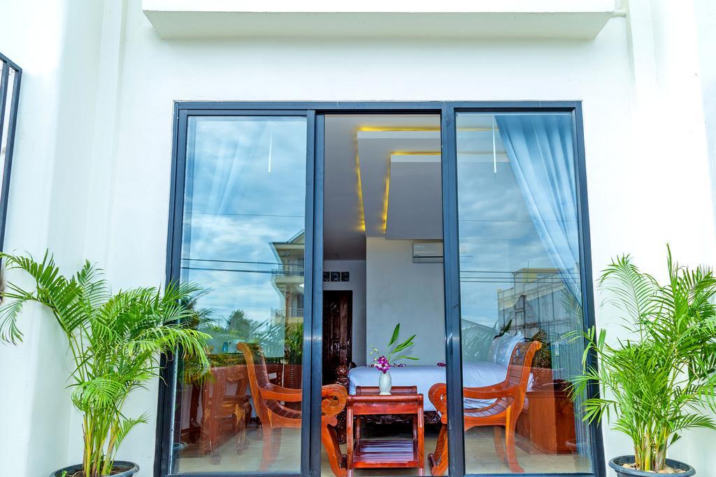 Ly Heng Chhay Hotel Paôy Pêt Екстериор снимка