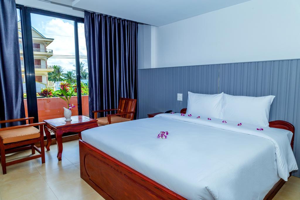 Ly Heng Chhay Hotel Paôy Pêt Екстериор снимка
