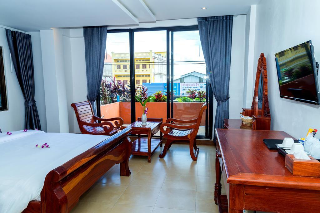 Ly Heng Chhay Hotel Paôy Pêt Екстериор снимка