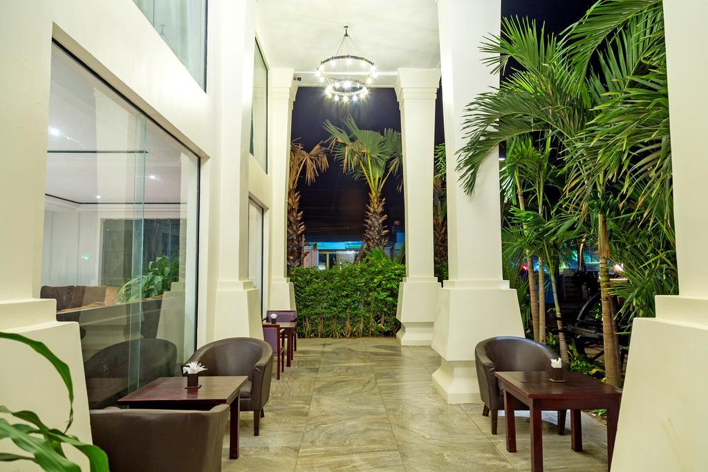 Ly Heng Chhay Hotel Paôy Pêt Екстериор снимка