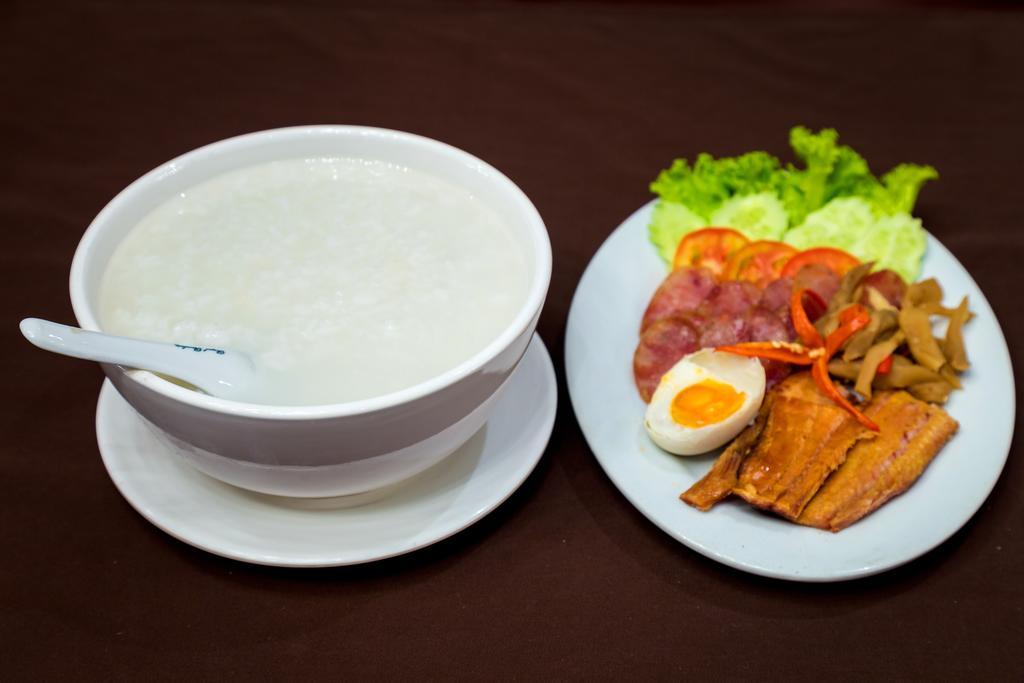 Ly Heng Chhay Hotel Paôy Pêt Екстериор снимка