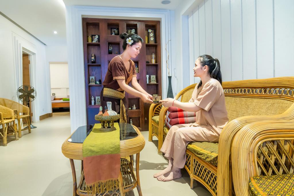Ly Heng Chhay Hotel Paôy Pêt Екстериор снимка